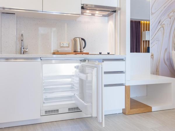 Graf Victor Hotel : photo 5 de la chambre chambre familiale avec balcon