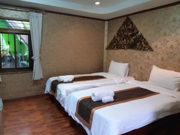 Montri Resort Donmuang Bangkok : photo 2 de la chambre chambre lits jumeaux suprieure avec accs  la piscine