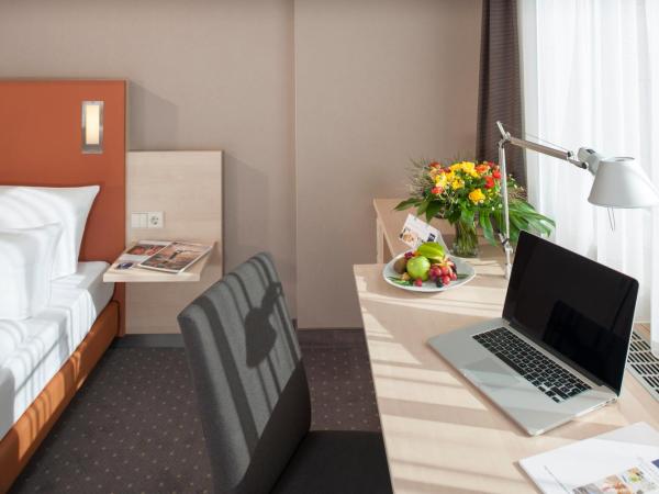 Essential by Dorint Berlin-Adlershof : photo 8 de la chambre chambre double ou lits jumeaux essential