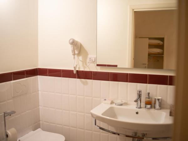 La Casa di Nadì : photo 4 de la chambre grande chambre double