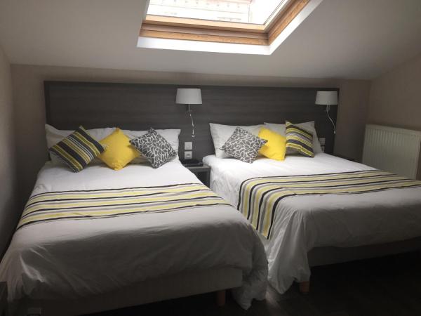 Hôtel de L'Avenue : photo 6 de la chambre chambre double supérieure avec deux lits doubles