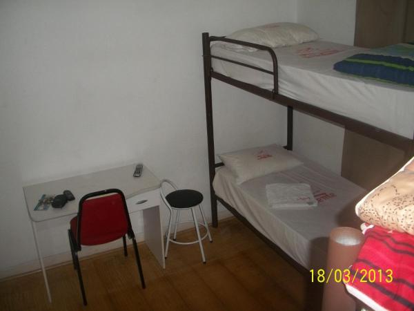 Hotel Pousada Clínicas Valente : photo 3 de la chambre chambre triple deluxe