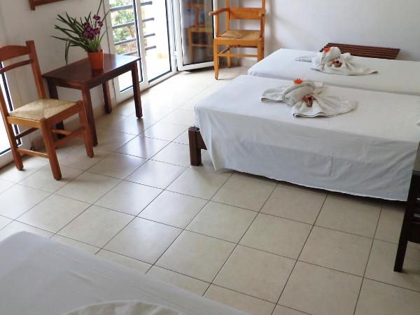 Poseidon Hotel : photo 2 de la chambre chambre triple
