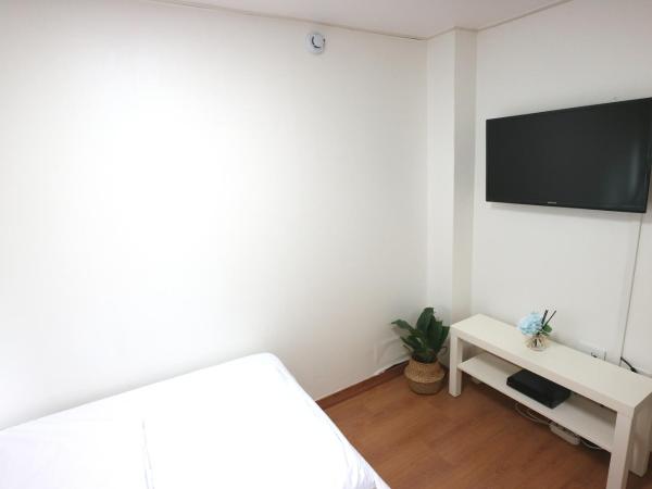 24 Guesthouse Seoul Station : photo 4 de la chambre chambre double