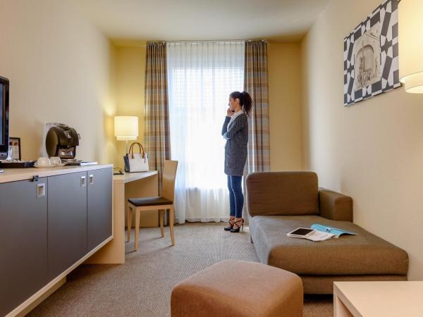 Mercure Hotel Berlin City West : photo 7 de la chambre suite junior lit queen-size