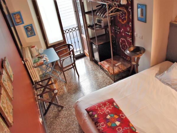 Ca' Monteggia Guest House : photo 10 de la chambre chambre double Économique