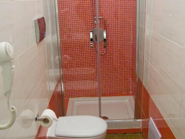 Palazzo della Poesia Casa Vacanze : photo 4 de la chambre chambre lit king-size avec balcon