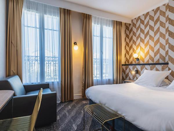 Best Western Hotel Centre Reims : photo 8 de la chambre chambre familiale avec 1 lit double et 1 canapé-lit - non-fumeurs