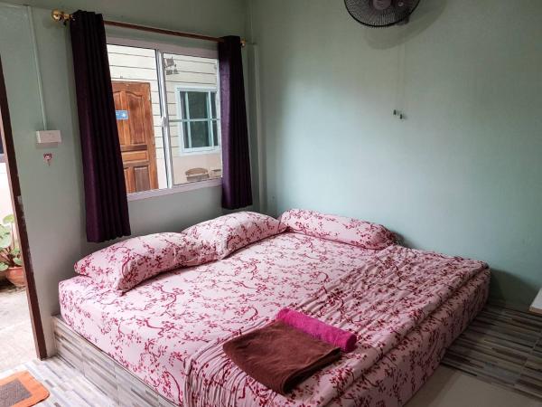 Canaan guesthouse : photo 7 de la chambre chambre double supérieure avec climatisation 