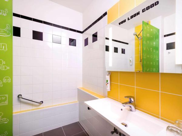 Ibis Styles Budapest Center : photo 3 de la chambre chambre design avec 2 lits simples