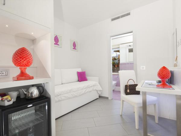 Hotel Tasso Suites & Spa : photo 9 de la chambre chambre double deluxe avec terrasse