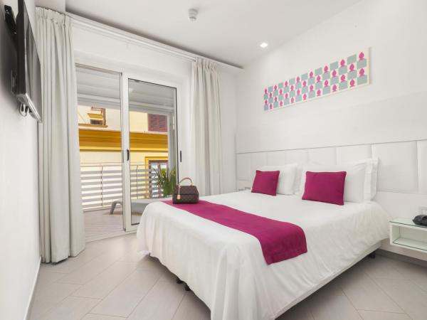 Hotel Tasso Suites & Spa : photo 6 de la chambre chambre double deluxe avec terrasse