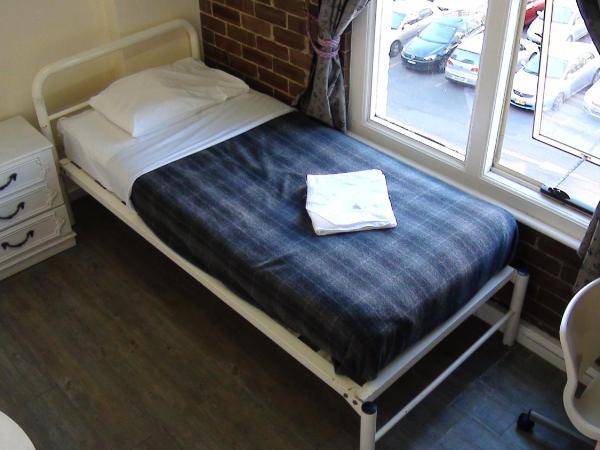 Central Private Hotel : photo 6 de la chambre chambre simple avec salle de bains privative