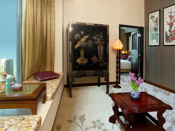 Lan Kwai Fong Hotel - Kau U Fong : photo 7 de la chambre suite avec balcon - vue sur port