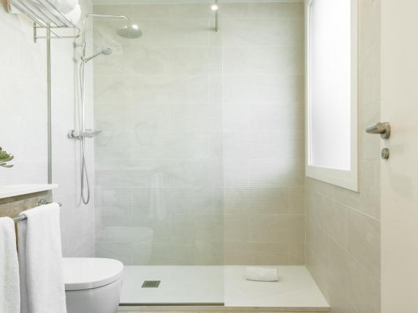 Aparthotel Mariano Cubi Barcelona : photo 4 de la chambre suite junior avec terrasse