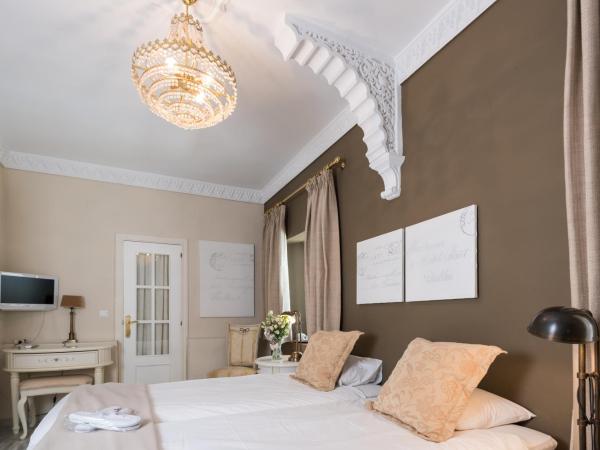 The Town House - Adults Only : photo 8 de la chambre chambre double ou lits jumeaux