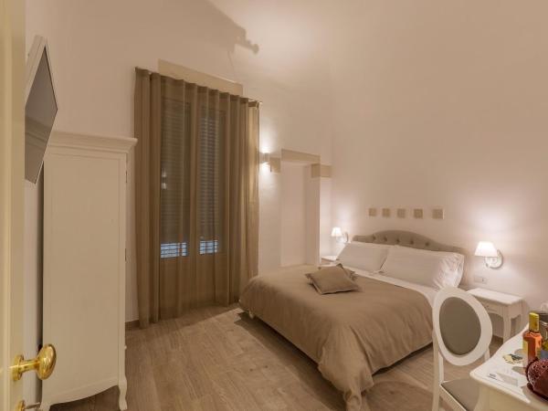 Agape Rooms : photo 1 de la chambre chambre double deluxe avec balcon