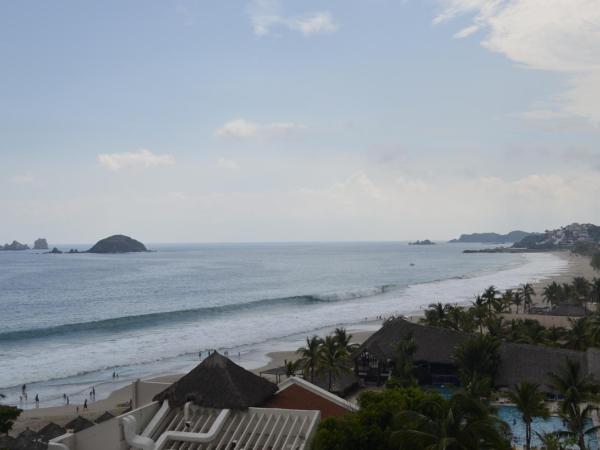 ENNA INN IXTAPA DEPARTAMENTOS ViSTA AL MAR : photo 9 de la chambre appartement avec balcon