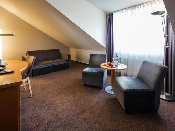 Ramada by Wyndham Dresden : photo 3 de la chambre suite junior supérieure