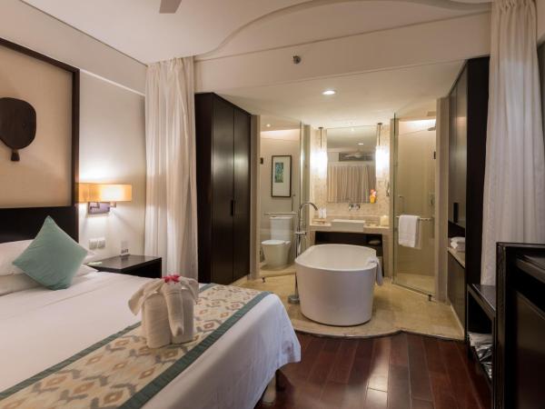 Howard Johnson Resort Sanya Bay : photo 1 de la chambre suite premier 2 chambres avec vue sur l'océan