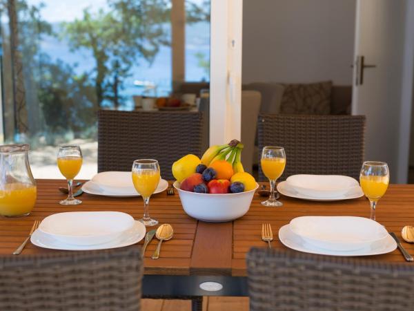 Camping Glavotok : photo 6 de la chambre villa with  terrace and sea view