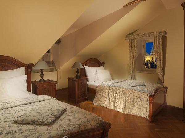 Boutique Hotel Constans : photo 8 de la chambre chambre deluxe double ou lits jumeaux