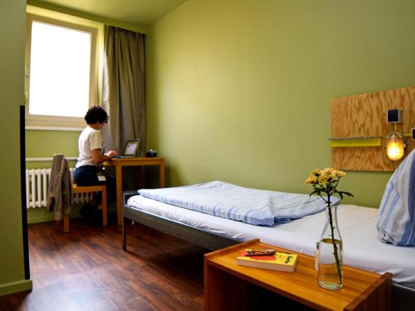 Amstel House Hostel : photo 6 de la chambre chambre simple avec salle de bains