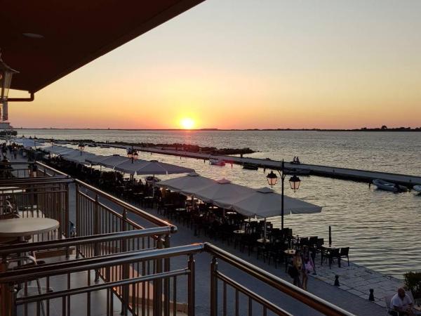 Excess Pansion : photo 10 de la chambre chambre double deluxe avec balcon - vue sur mer