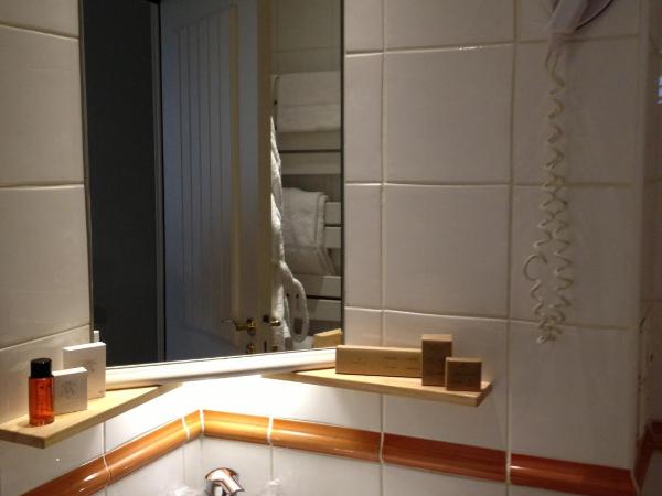 Le Querrien : photo 6 de la chambre chambre tradition - 3 personnes