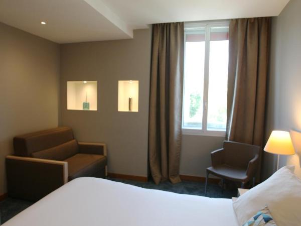 Hotel De France : photo 1 de la chambre chambre triple supérieure