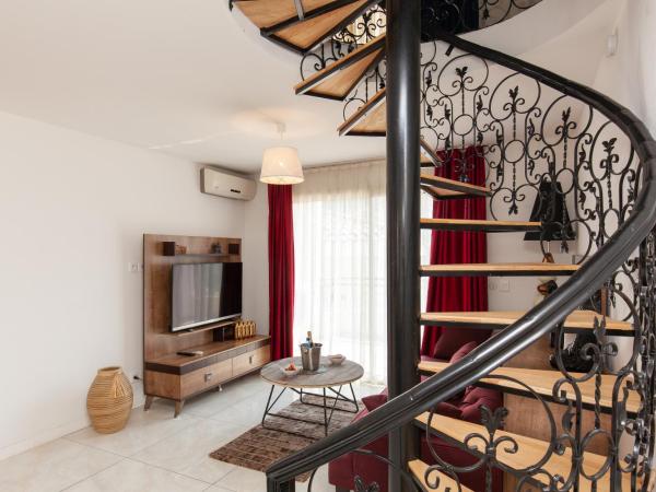 Résidence d'Azur Riou : photo 3 de la chambre appartement 3 chambres