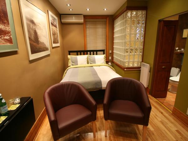 A La Carte Bed & Breakfast : photo 2 de la chambre chambre double