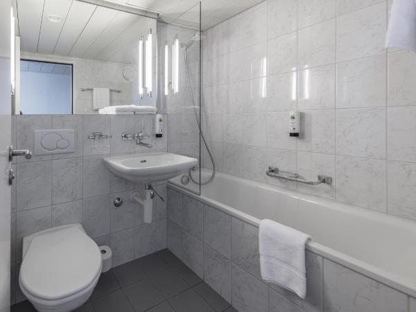 Royal Hotel Zurich : photo 3 de la chambre chambre lit king-size urban 