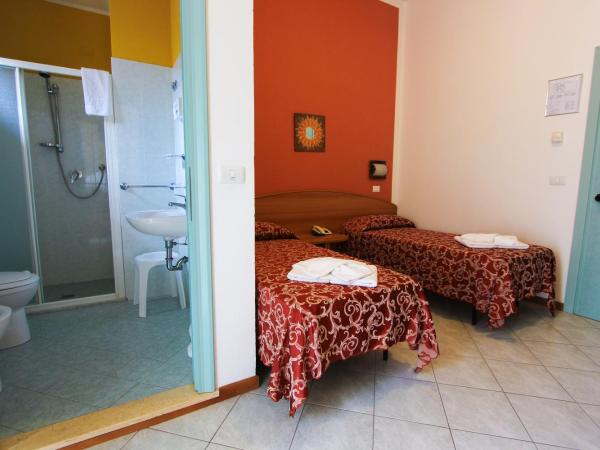 Hotel Bahama : photo 1 de la chambre chambre double ou lits jumeaux avec balcon
