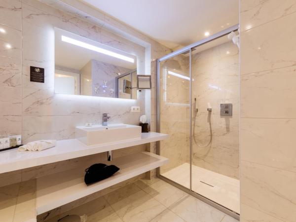 C-Hotels Andromeda : photo 9 de la chambre suite junior avec 2 lits queen-size - vue sur mer