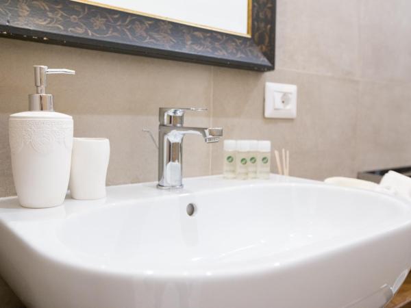 La Residenza Sul Largo : photo 9 de la chambre chambre double deluxe