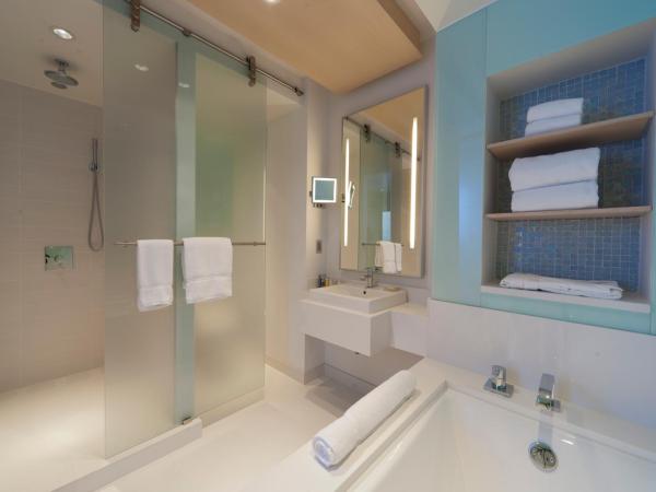 Radisson Blu Aqua Hotel, Chicago : photo 3 de la chambre chambre lit king-size - vue sur ville - non-fumeurs