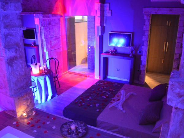 B&B Vesuvius : photo 3 de la chambre suite deluxe avec baignoire spa