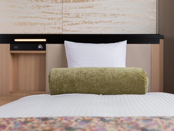 HOTEL MYSTAYS Kyoto Shijo : photo 2 de la chambre chambre triple de luxe - non-fumeurs