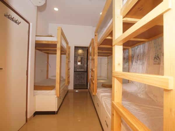 Mumbai Staytion Dorm- Hostel : photo 5 de la chambre lit dans dortoir mixte de 8 lits 