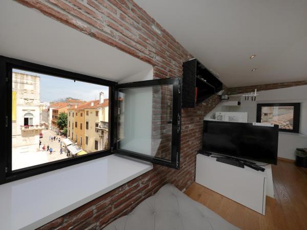 Central Apartments Integrated Hotel : photo 7 de la chambre studio supérieur - narodni trg 5