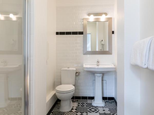 Hôtel Saint Maurice : photo 10 de la chambre chambre double confort