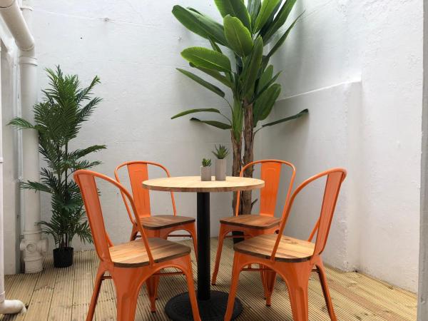 One Broad Street : photo 4 de la chambre suite avec cour