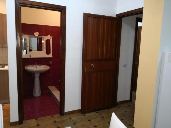 Monolocale Trappitello - Apartments : photo 6 de la chambre studio familial