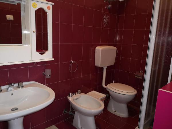 Monolocale Trappitello - Apartments : photo 7 de la chambre studio familial