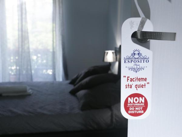 ESPOSITO PLAZA- ROOMS & SUITE : photo 8 de la chambre suite junior avec piscine privée