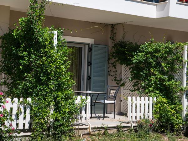 Summer Dream Lefkas : photo 4 de la chambre studio avec vue sur jardin