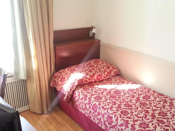 Hotel Anna : photo 5 de la chambre chambre simple standard