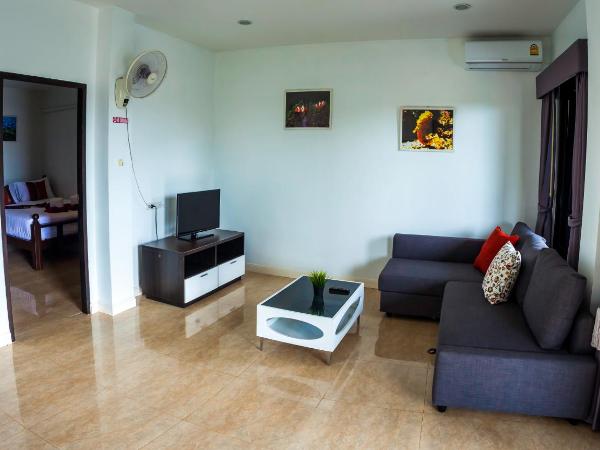 White Flower Lanta : photo 7 de la chambre chambre quadruple avec terrasse 