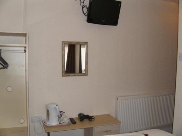 Seaforth Guest House - Pleasure Beach : photo 10 de la chambre chambre double avec salle de bains privative